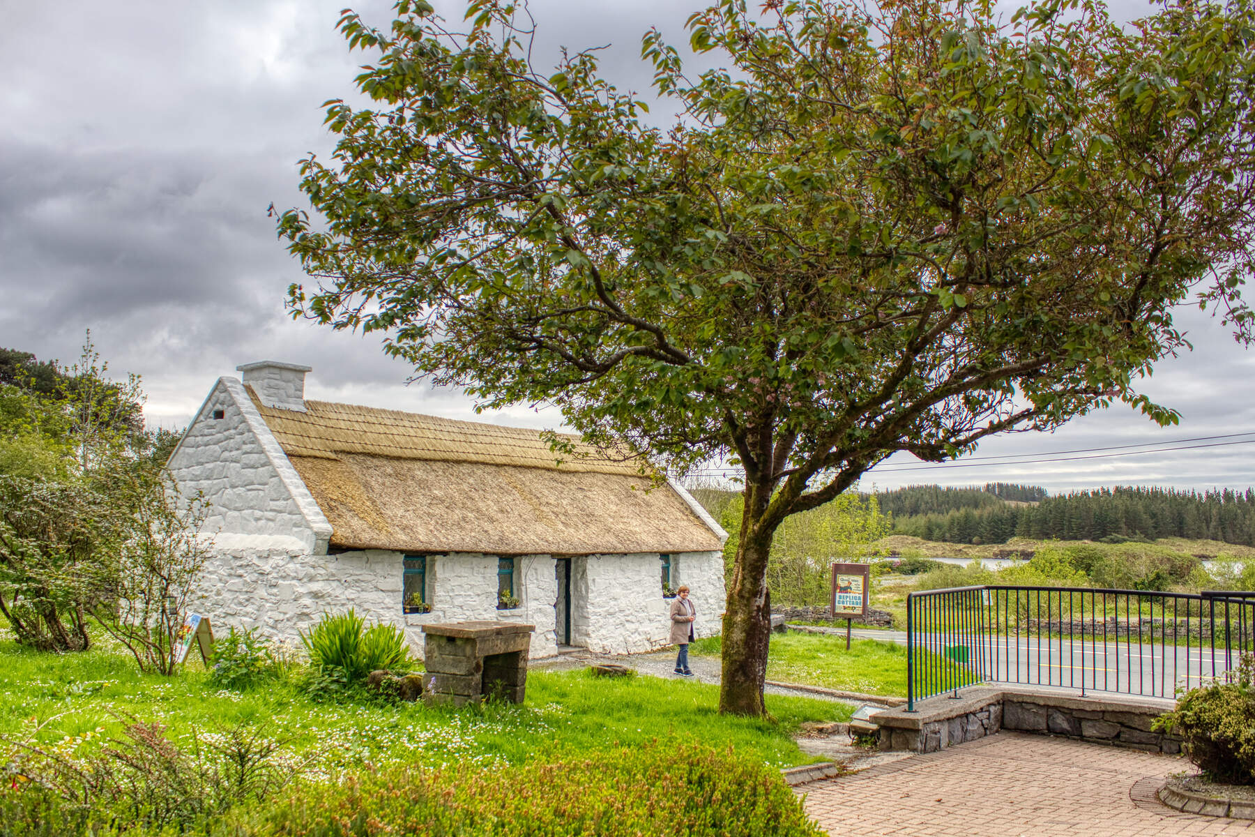 The Quiet Man replica cottage, Cong